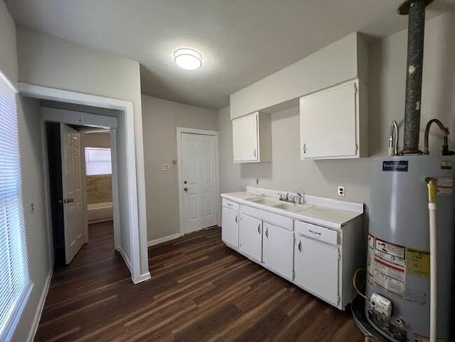 Building Photo - 1212 Taylor St