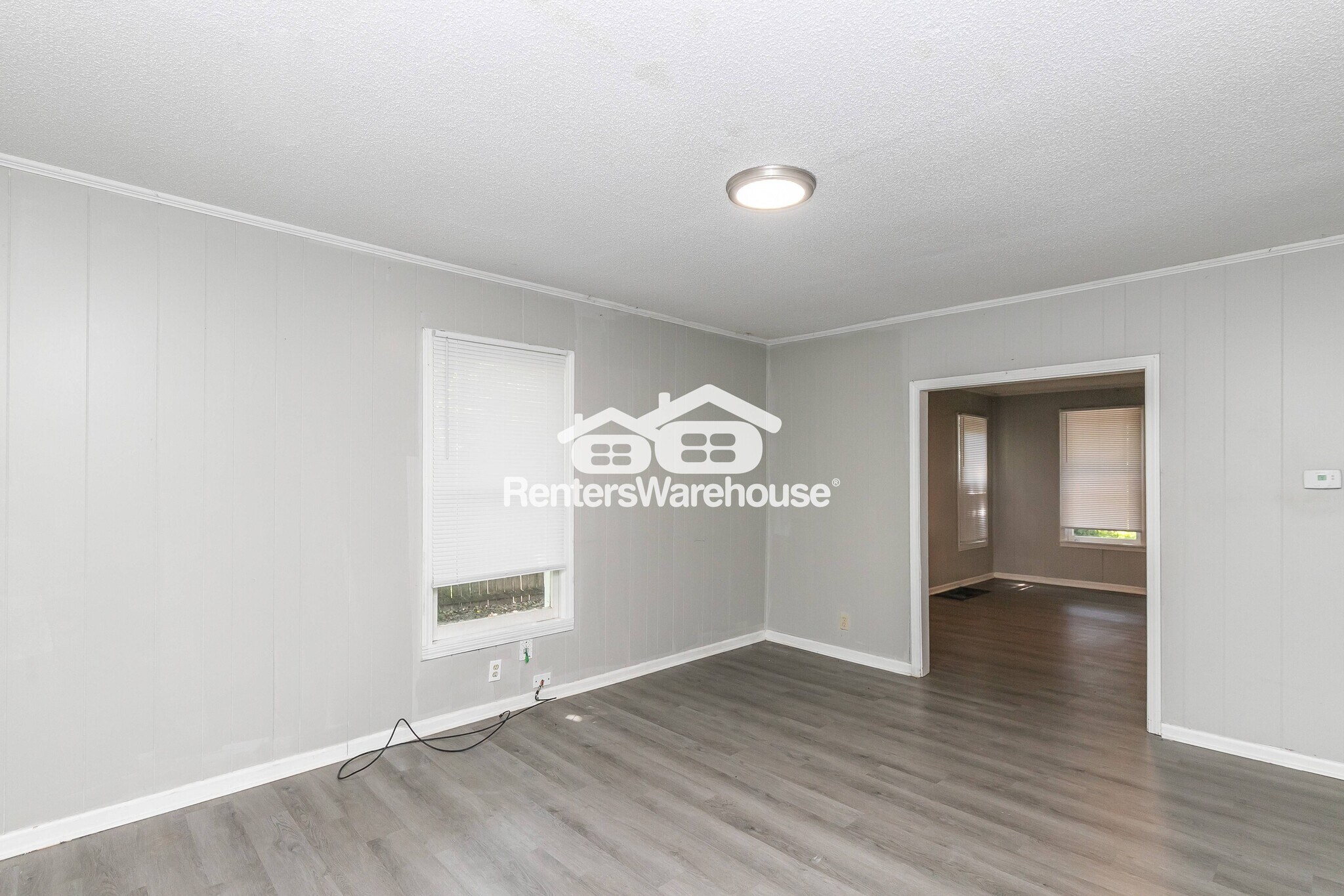 Building Photo - 808 S Grand Ave