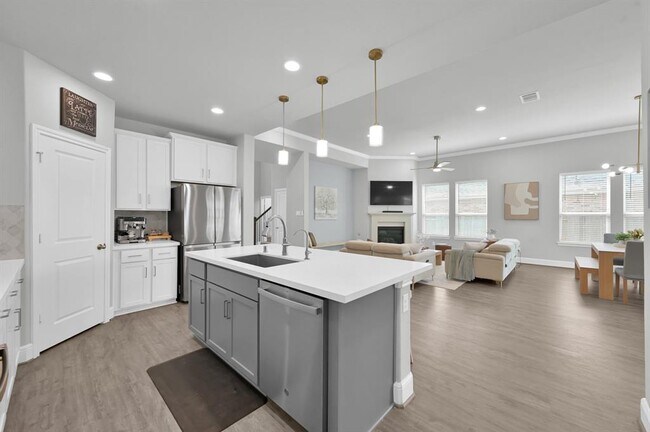 Building Photo - 10053 Preserve Wy