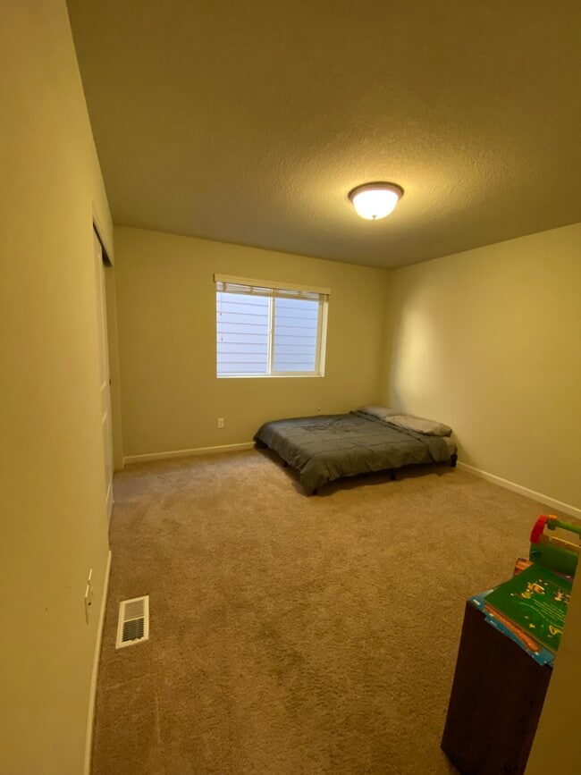 Building Photo - 10030 NW Bartlett Loop