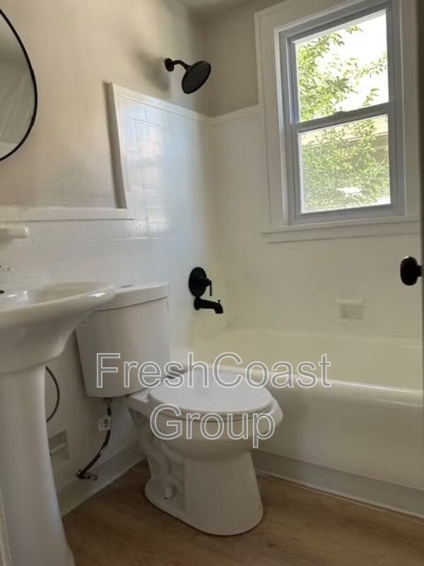 Building Photo - 789 Wayside Rd