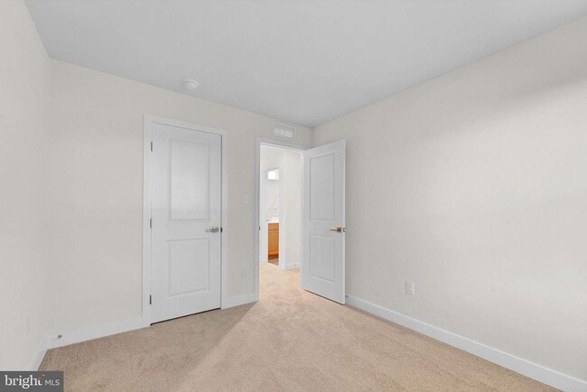 Building Photo - 66 SPYGLASS HILL Dr