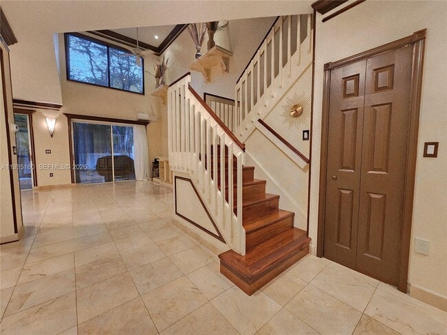 Building Photo - 21028 NE 34th Ct