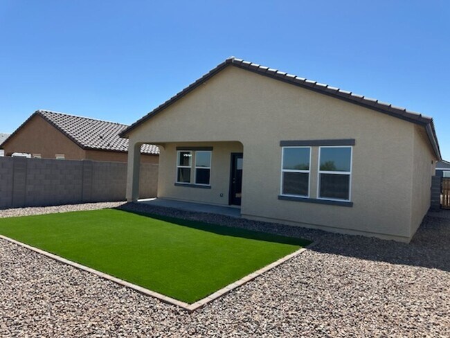 Building Photo - 20120 W Palo Verde Dr