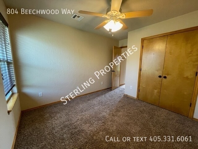Building Photo - 804 Beechwood Way