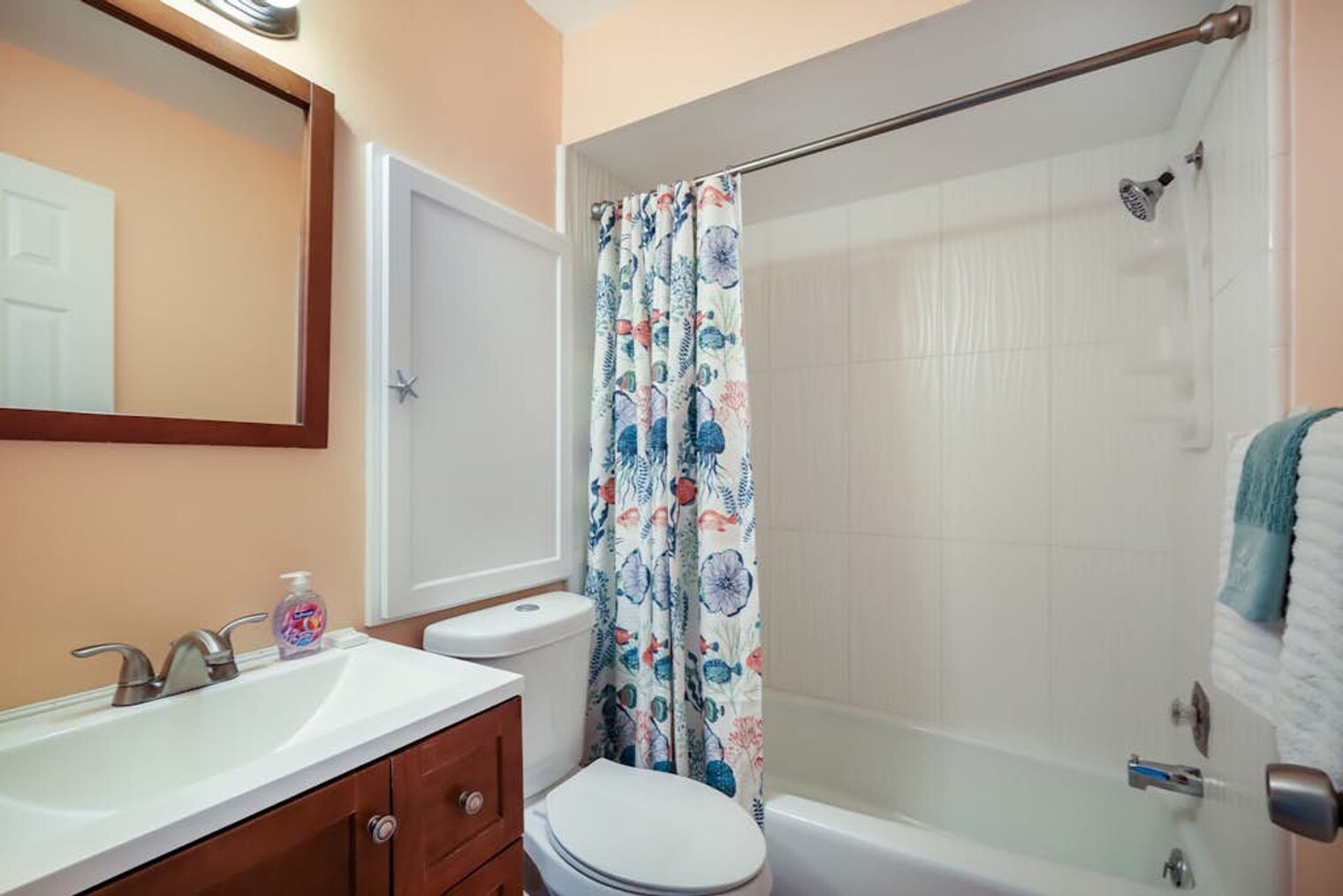 Building Photo - 2515 Avenue B