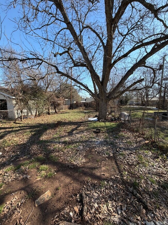 Building Photo - 1344/1346 Shamrock