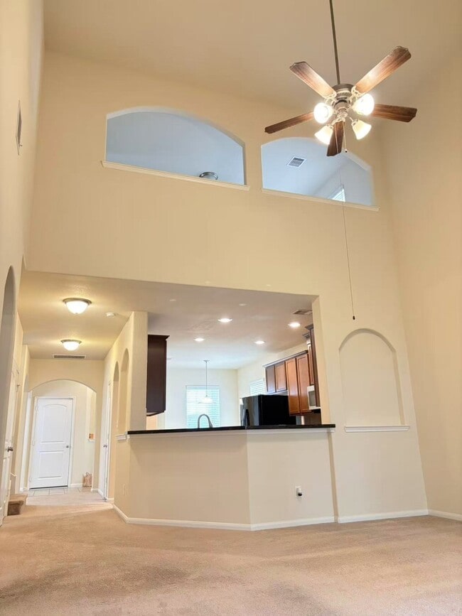 Building Photo - 14246 Dos Palos Dr