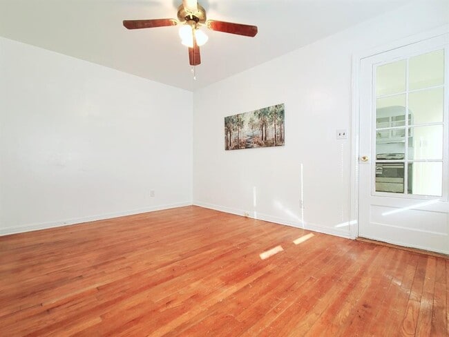 Building Photo - 3114 N Holman Ct