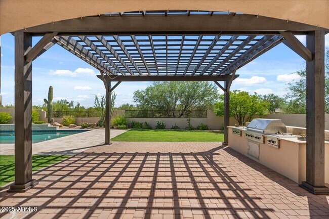 Building Photo - 37093 N Winding Wash Trail