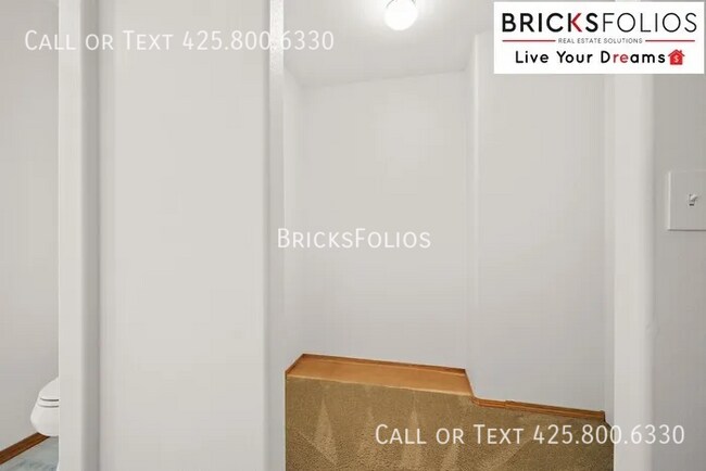 Building Photo - Welcome to Tukwila Haven – Open Concept Home Near Sound Transit!