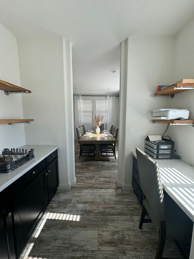 Building Photo - Ranch Style Home Here In the Heart of Perris