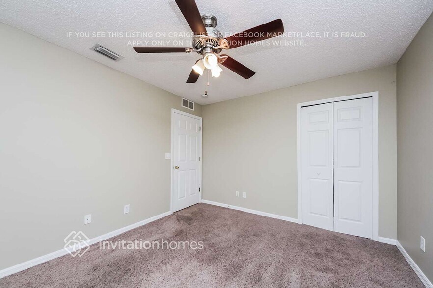 Building Photo - 1712 Laramie Cir