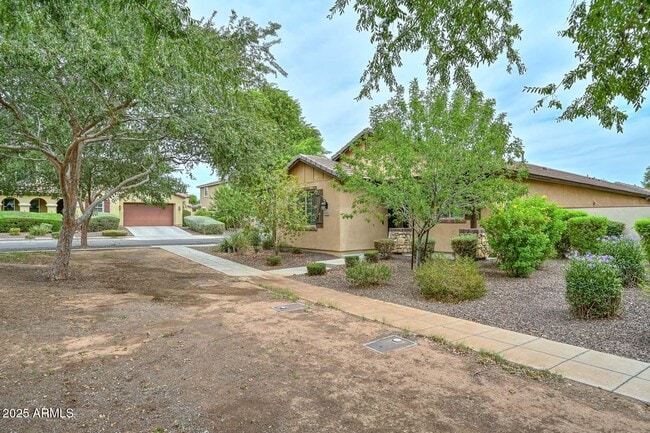 Building Photo - 14765 W Alexandria Way