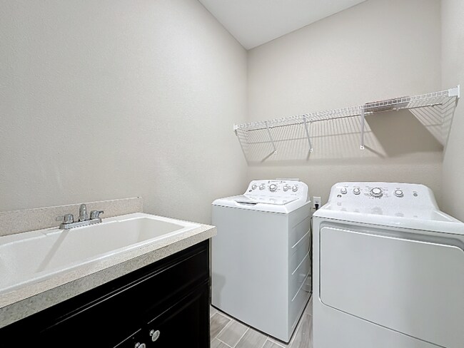 Building Photo - 9504 Lovage Ln