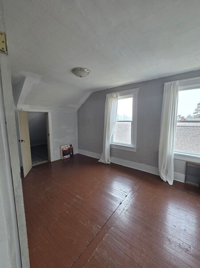 Building Photo - 4 bedroom 2 bath in Chehalis