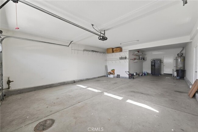 Building Photo - 16154 Skyridge Dr