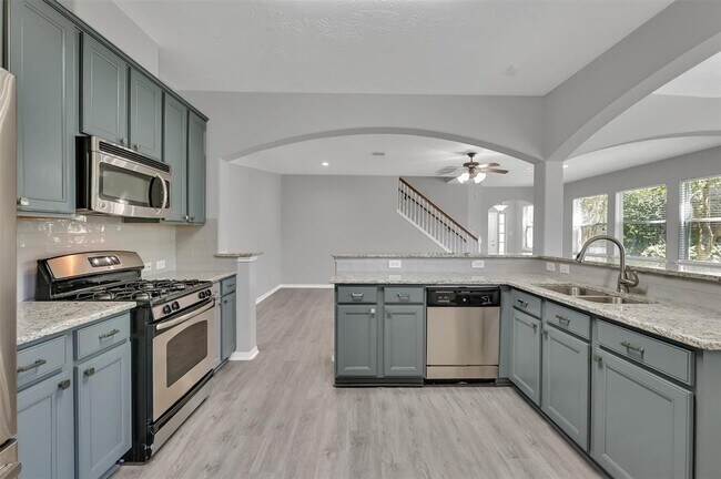 Building Photo - 12942 Iris Garden Ln