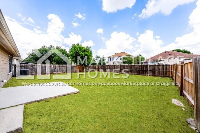 Building Photo - 7250 Dwarf Palm