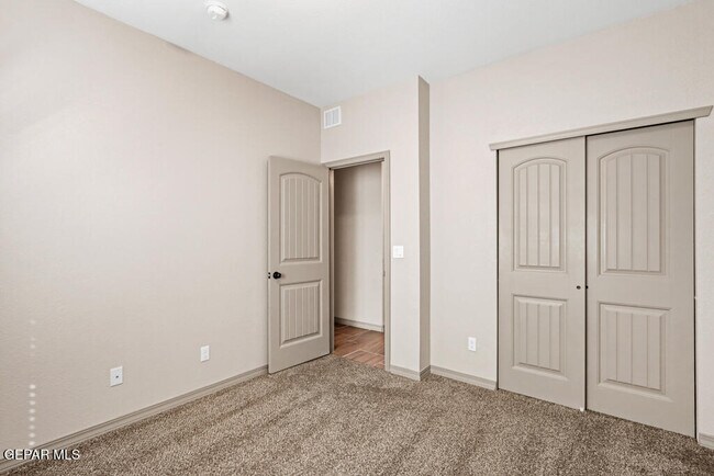 Building Photo - 13960 Lago Vista Ave