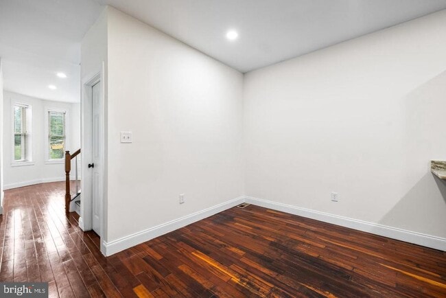 Building Photo - 2822 Frederick Ave