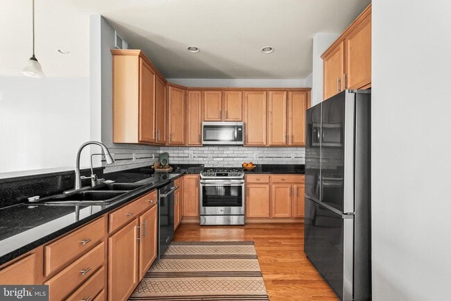 Building Photo - 20916 Houseman Terrace