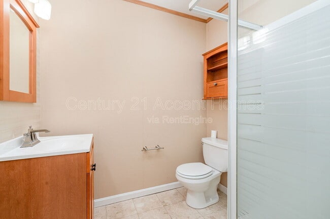 Building Photo - 3009 20th Ct S