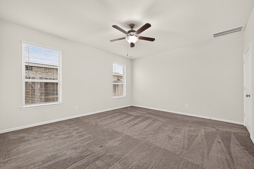 Building Photo - 20223 Highfield Park Dr