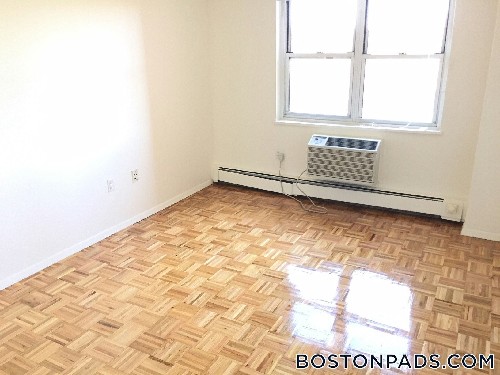 Building Photo - 185 Freeman St