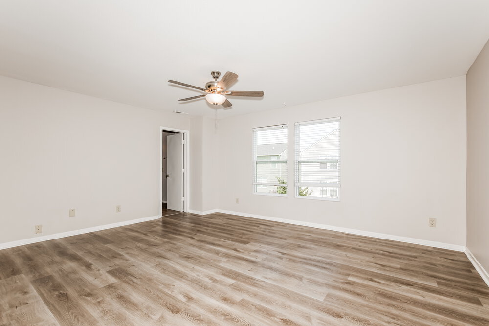 Building Photo - 10926 Spirit Dr
