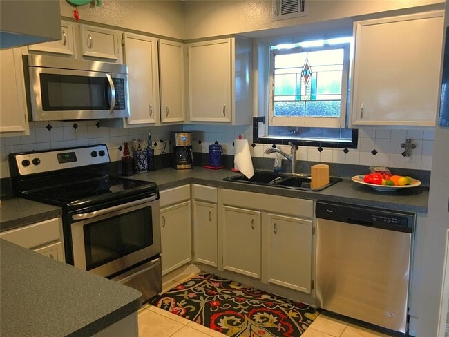 Building Photo - 4747 E NASA Pkwy