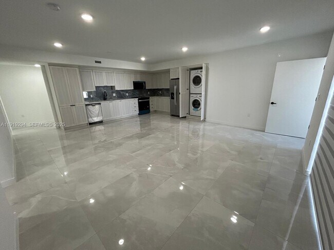 Building Photo - 14568 SW 261st Terrace