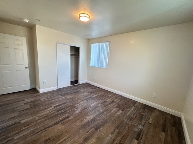 Building Photo - 213 1/2 E 84th Pl