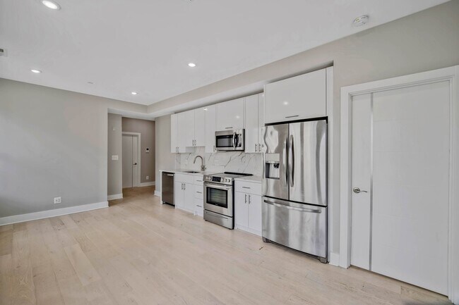 Building Photo - 1638 K St NW