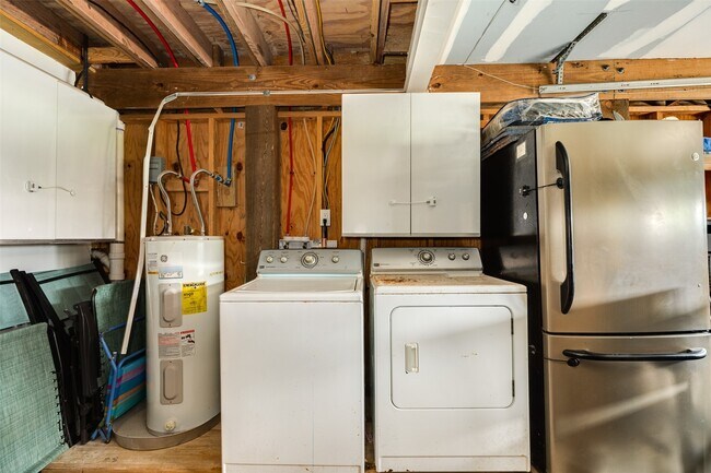 Building Photo - 16614 Bermuda Way