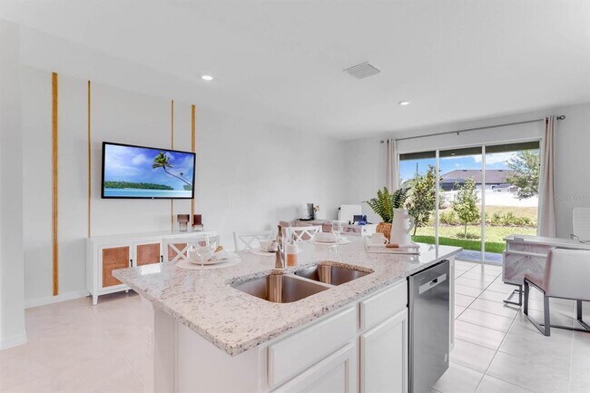 Building Photo - 1785 Wooden St