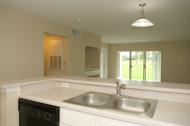 Building Photo - Lovely 2 bedroom 2 bath Condo in Audubon V...