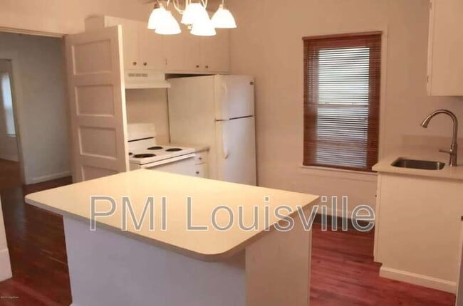 Building Photo - 1225 Lillian Ave