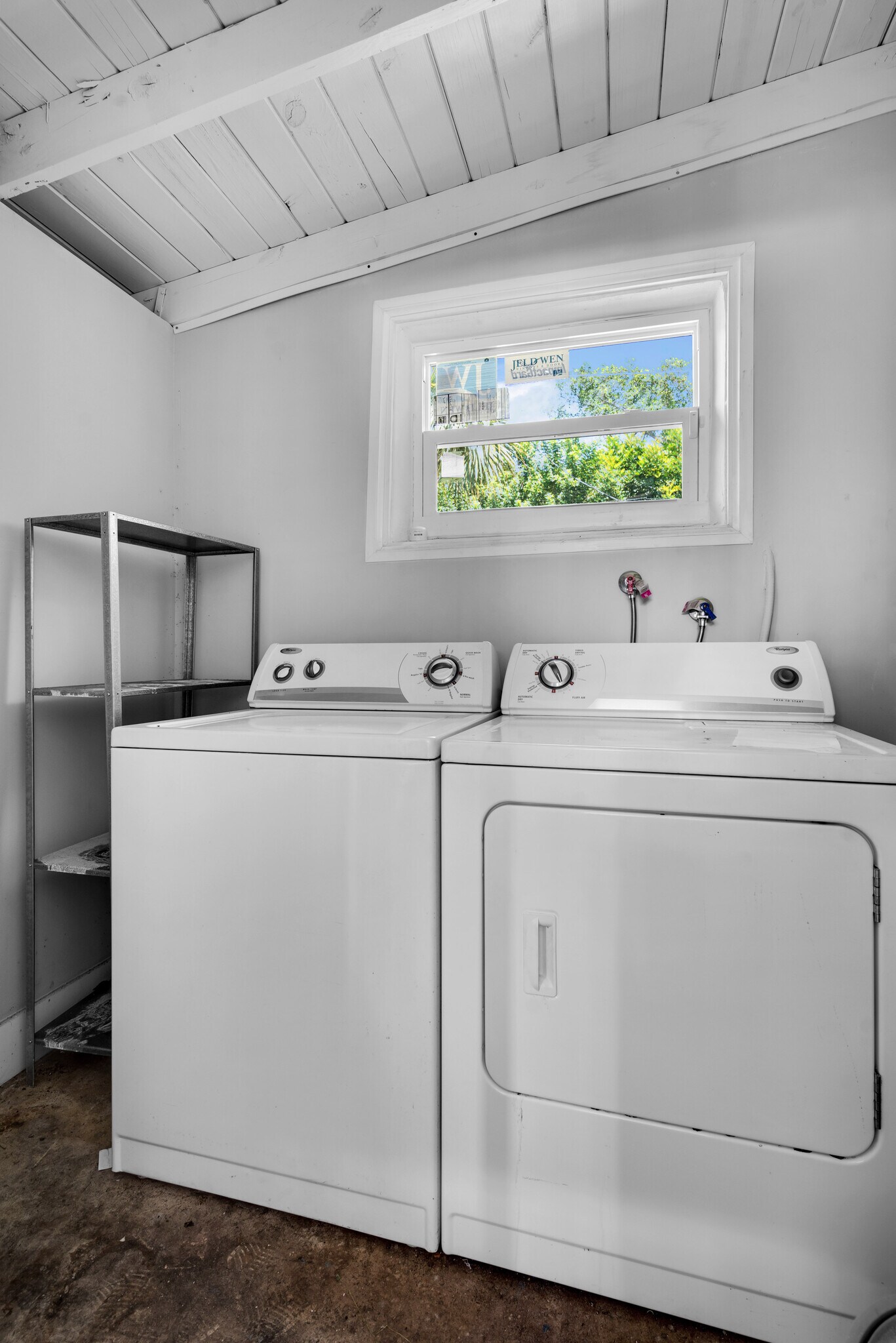 Building Photo - 4500 NE 18th Ave