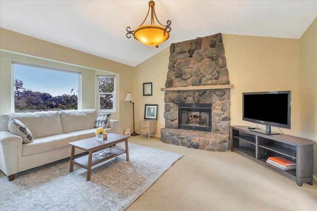 Building Photo - 16101 Matilija Dr