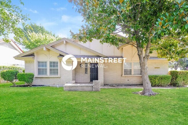 Primary Photo - 3 Bedroom Pet-Friendly Home in Fort Worth,...