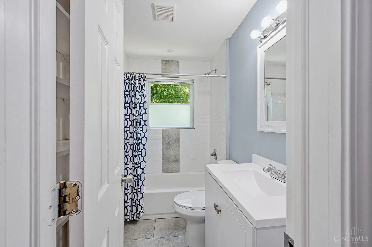 Building Photo - 5417 Cannas Dr