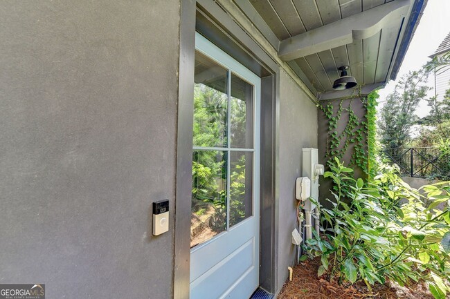 Building Photo - 2555 Brook Run