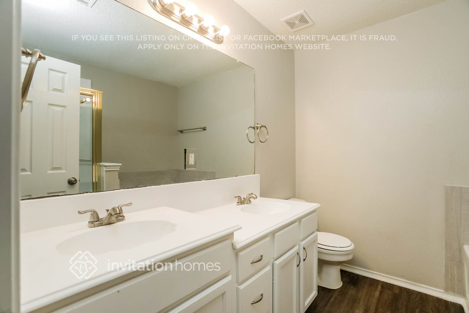 Building Photo - 9999 Buckingham Ln