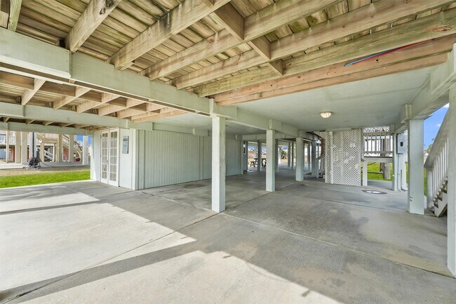 Building Photo - 16634 Jamaica Beach Rd