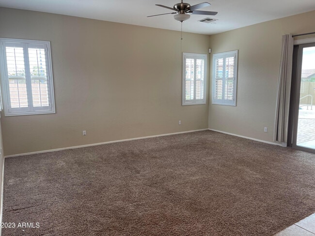 Building Photo - 2619 E Hazeltine Way