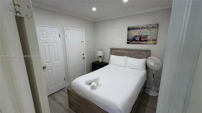 Building Photo - 10004 E Bay Harbor Dr