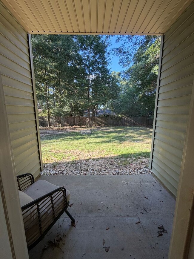 Building Photo - 3705 Azalea Dr
