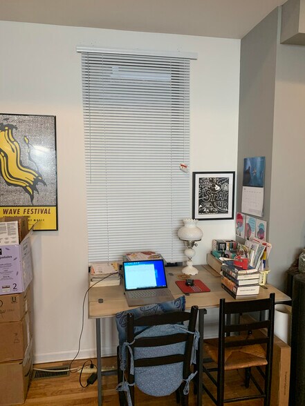 Building Photo - 1116 N Hermitage Ave