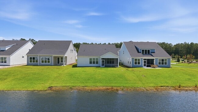 Building Photo - 3084 Claredon St